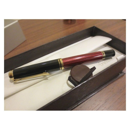 nalivpero-pelikan-souveran-m600-f-crveno